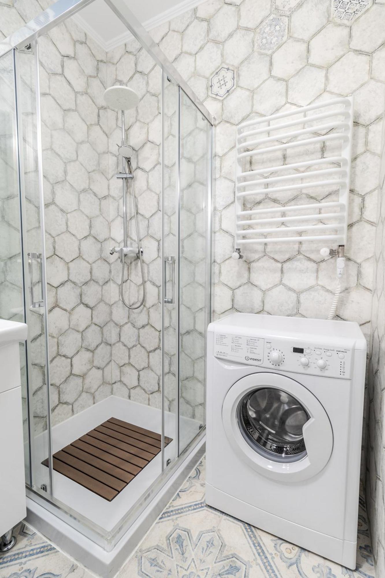 Inshiapartments On Hazova Str 4 リヴィウ エクステリア 写真